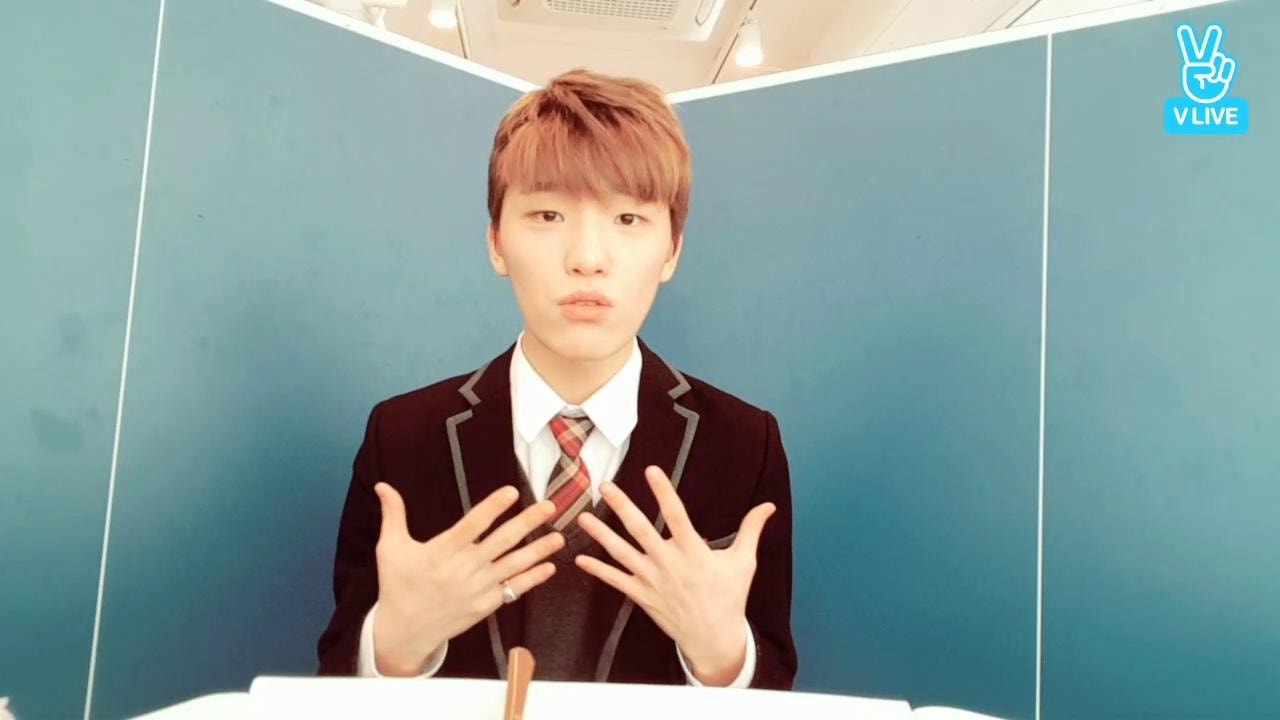 [SEVENTEEN] 찬이 졸업했어요😉 SEVENTEEN Weverse LIVE - SEVENTEEN