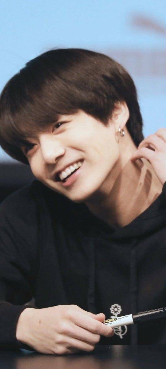 Bts Community Posts 정국🐰 니가 제일 귀엽고 너무 귀엽고 잘생겼어😍 사람이 어떻게 이런 인간이 될 수